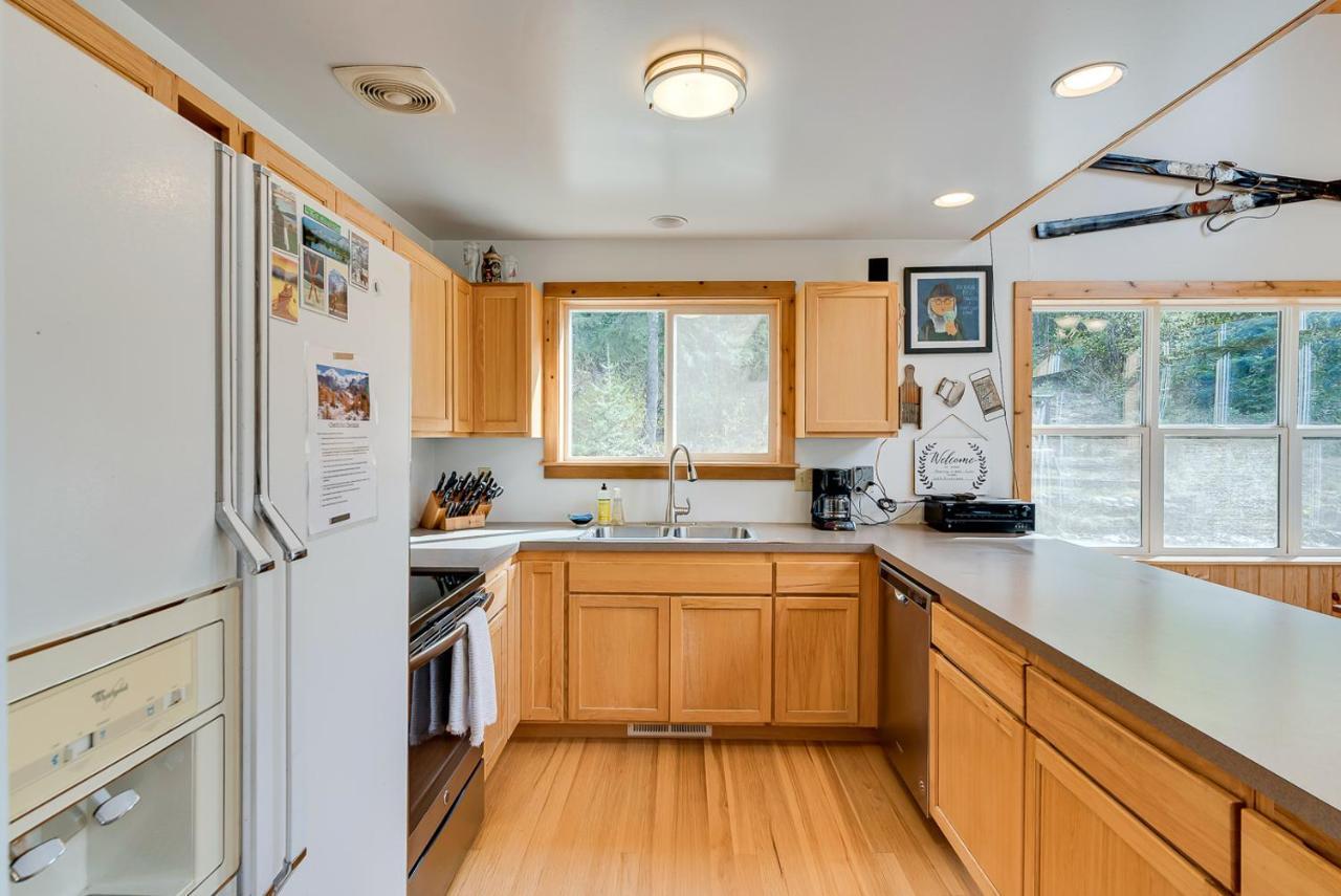 Hot Tub Cool Views: Roaring Creek Cabin Leavenworth Extérieur photo